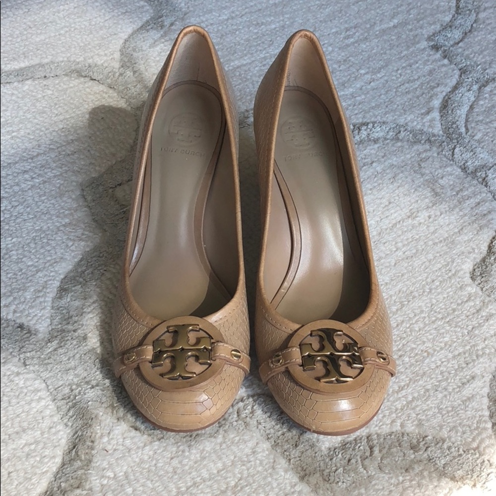 Tory Burch Tan Snakeskin Heels Size 11